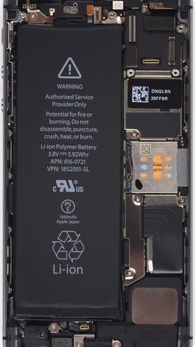 Iphone 5s 5c 内部の基板構造が分かるスケルトン風壁紙 が配布中 Plus1world