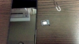 iPhone 5 のSIMカードの取り出し方・入れ方 iPhone 5 のSIMカードの取り出し方・入れ方