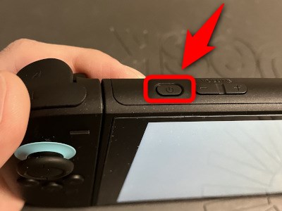 Nintendo Switch 2の上部にある電源ボタンを12秒以上長押しする