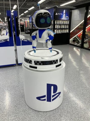 「アストロボット」に出てくる主人公「アストロ」くんのオブジェ